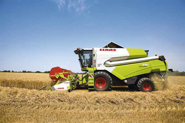 CLAAS Tucano 440